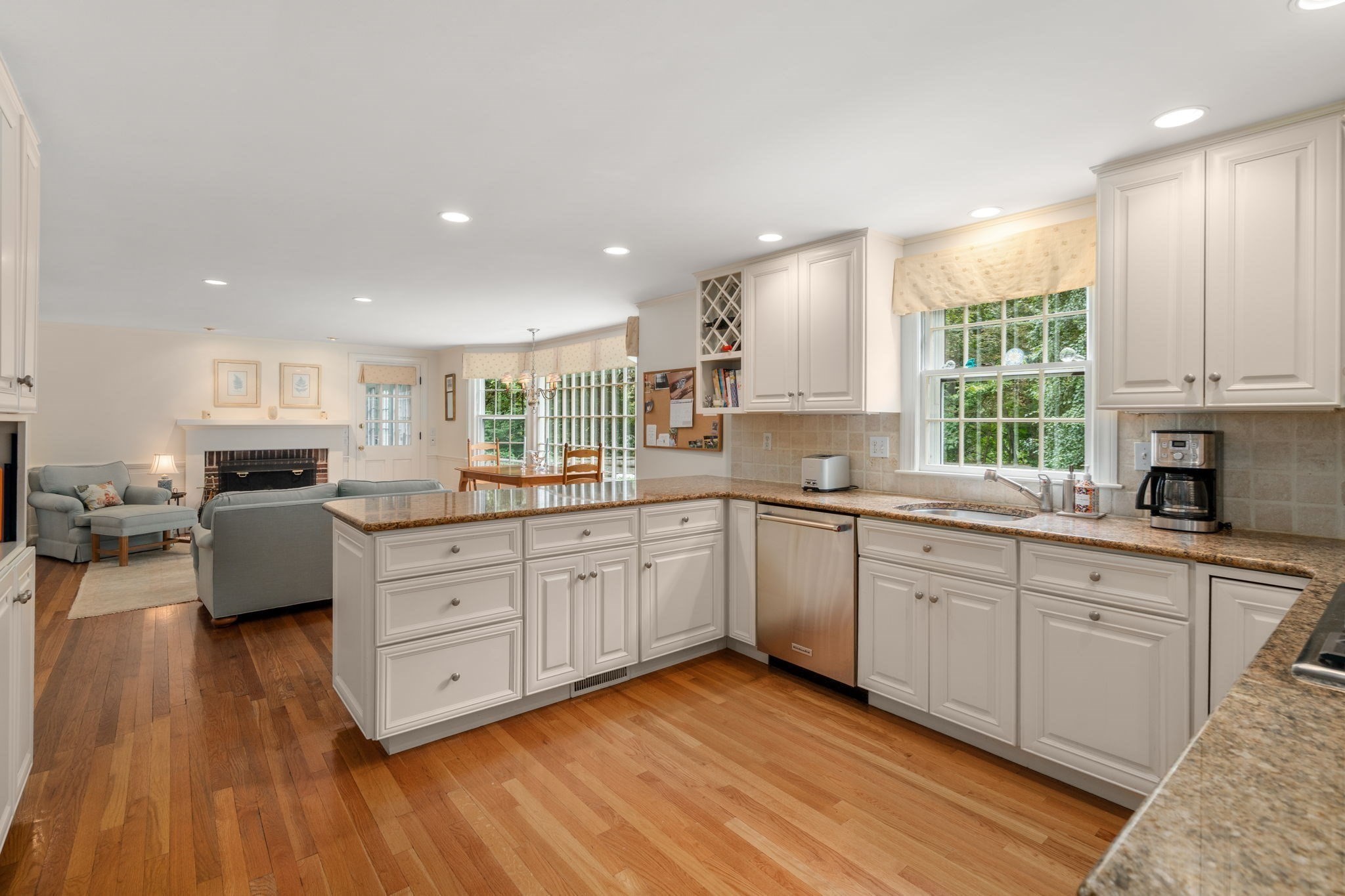 4 Cherry Brook Road Weston, MA 02493 - Photo 9 of 40 Gallery Image 9