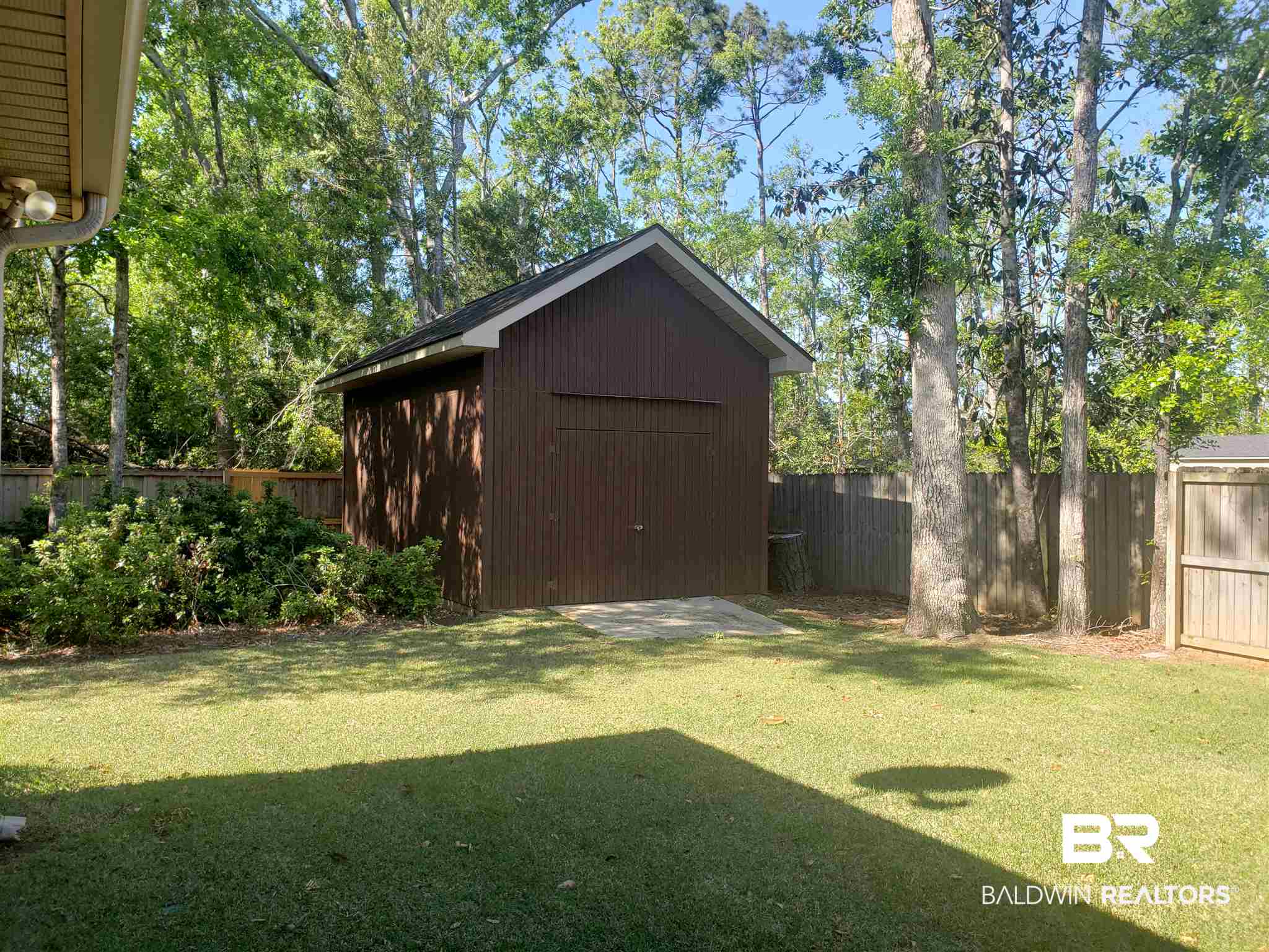 113 Durby Lane Foley, AL 36535 - Photo 23 of 32 Two story shed