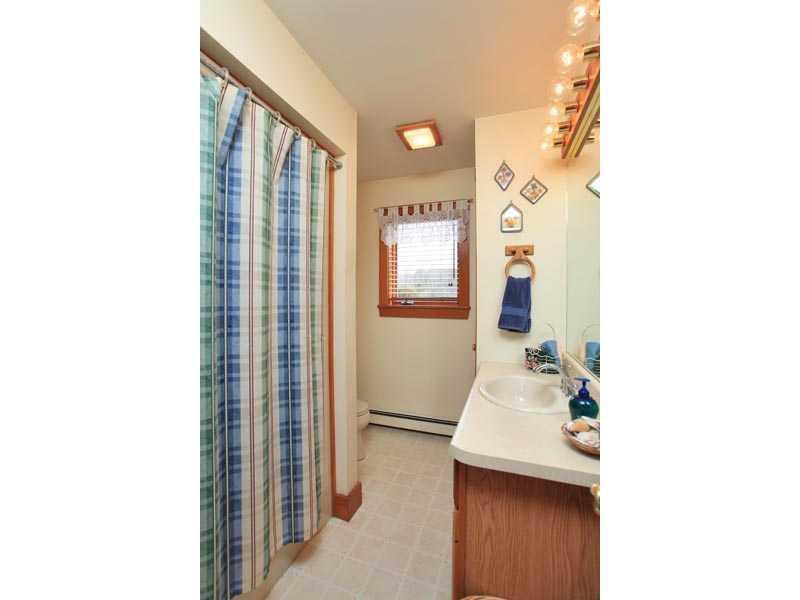 136 Runaround Pond Road Durham, ME 04222 - Photo 15 of 29 Bathroom.