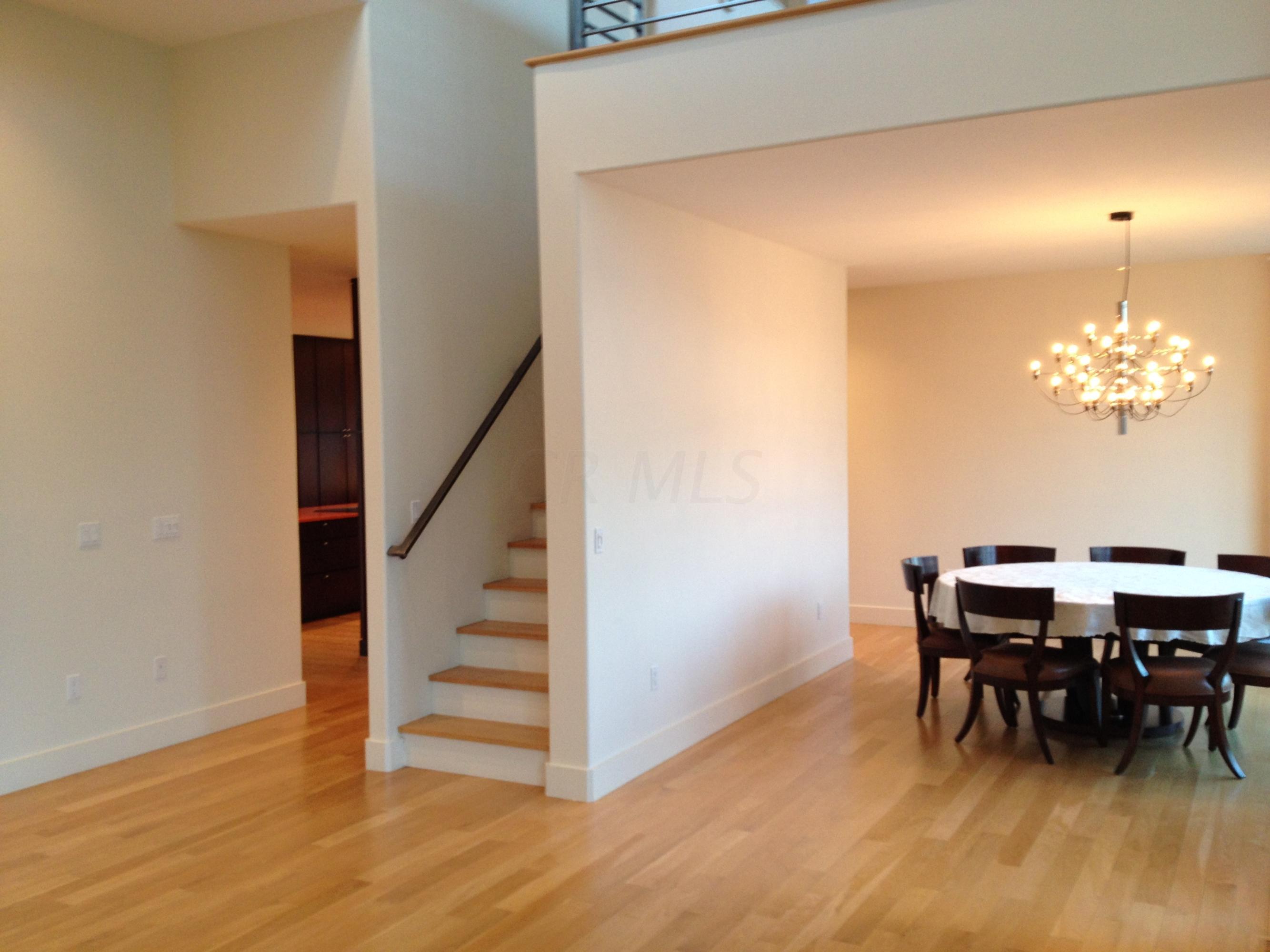 1260 McCoy Road Columbus, OH 43220 - Photo 13 of 51