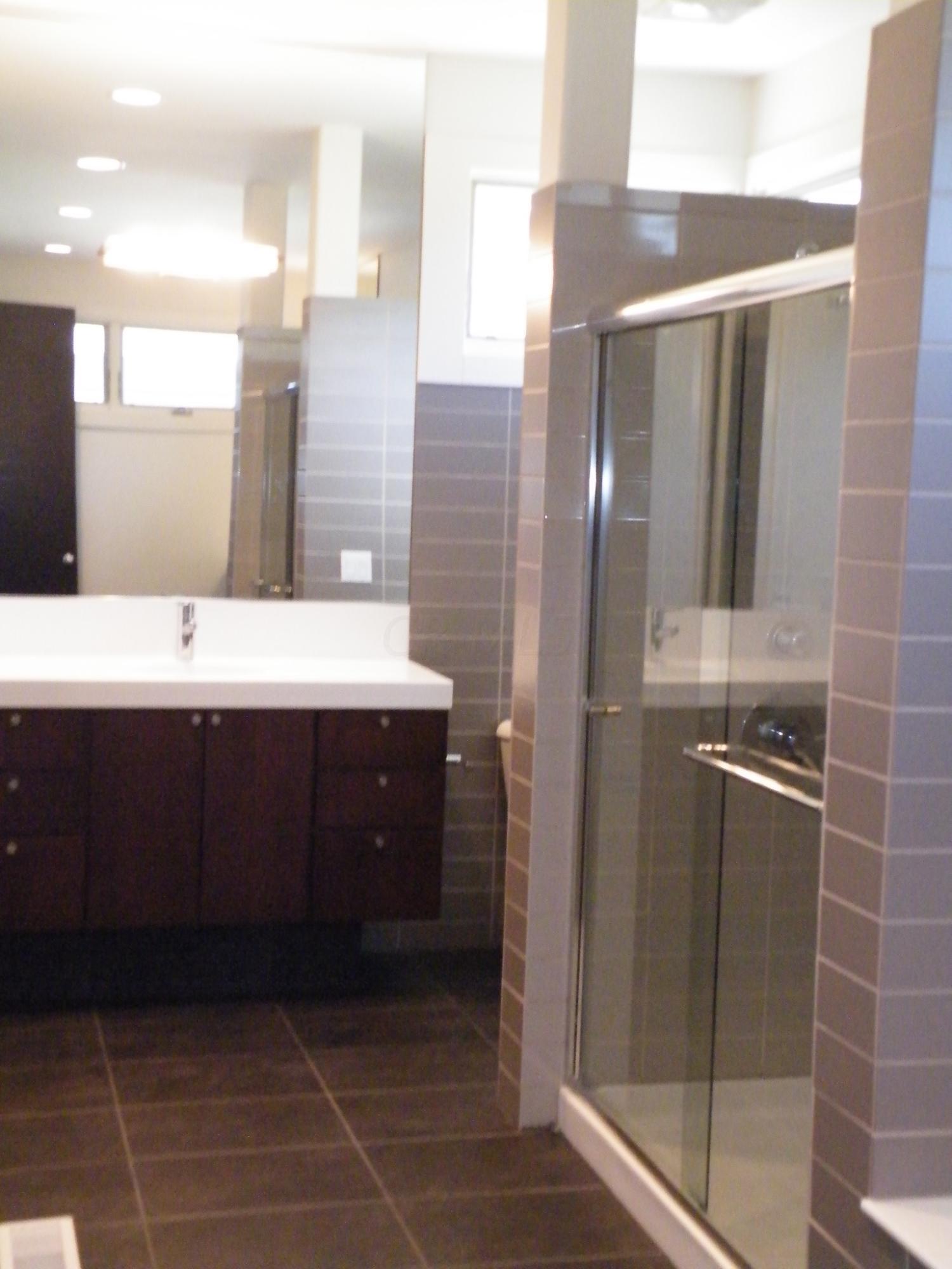 1260 McCoy Road Columbus, OH 43220 - Photo 35 of 51