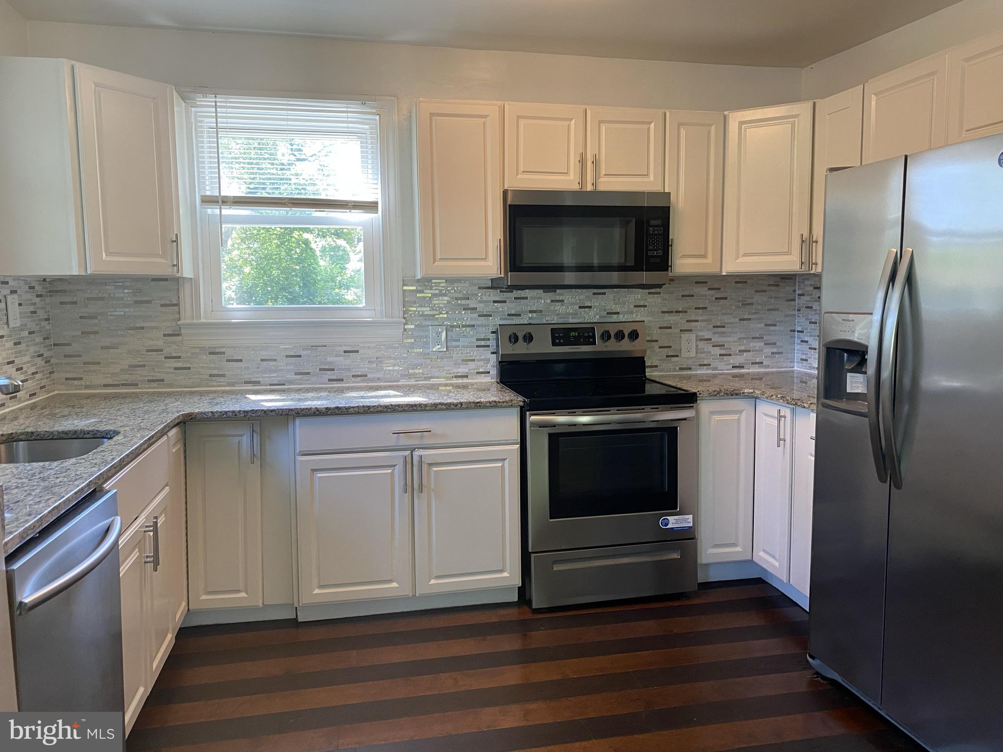 11410 Fort Washington Road Fort Washington, MD 20744 - Photo 4 of 17 Tons of counter space