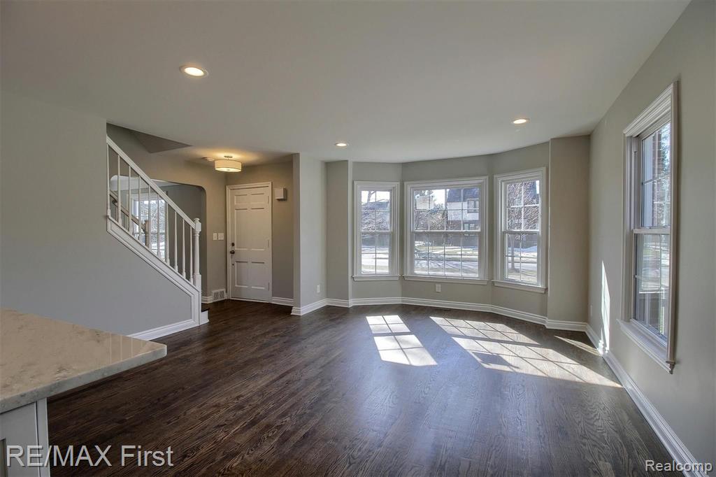 60 Hawthorne Road Grosse Pointe Shores, MI 48236 - Photo 6 of 28