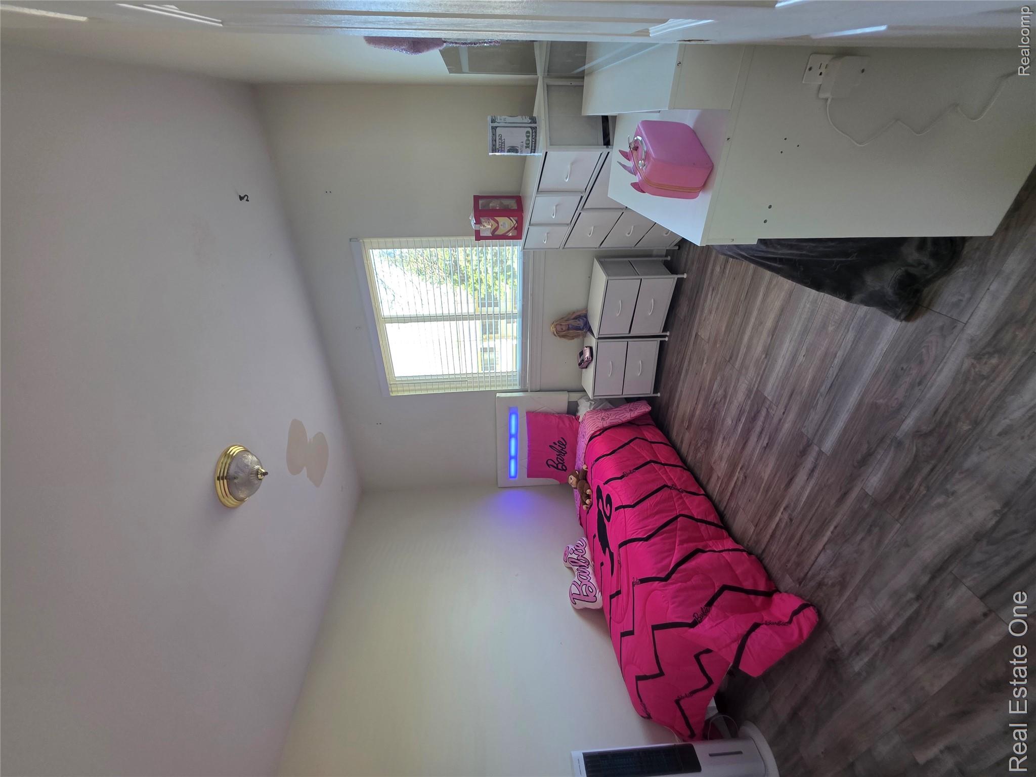 2898 Roundtree Drive Troy, MI 48083 - Photo 38 of 63