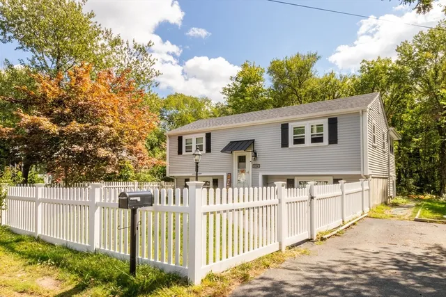 $549,900 | 154 Auburn Street, Whitman, MA 02382