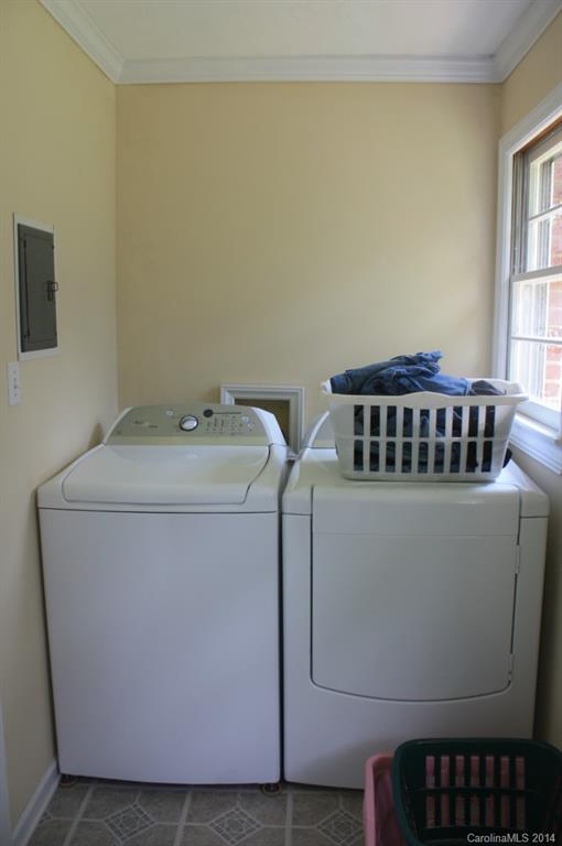 5321 Manning Road Charlotte, NC 28269 - Photo 12 of 19 Gallery Image 12