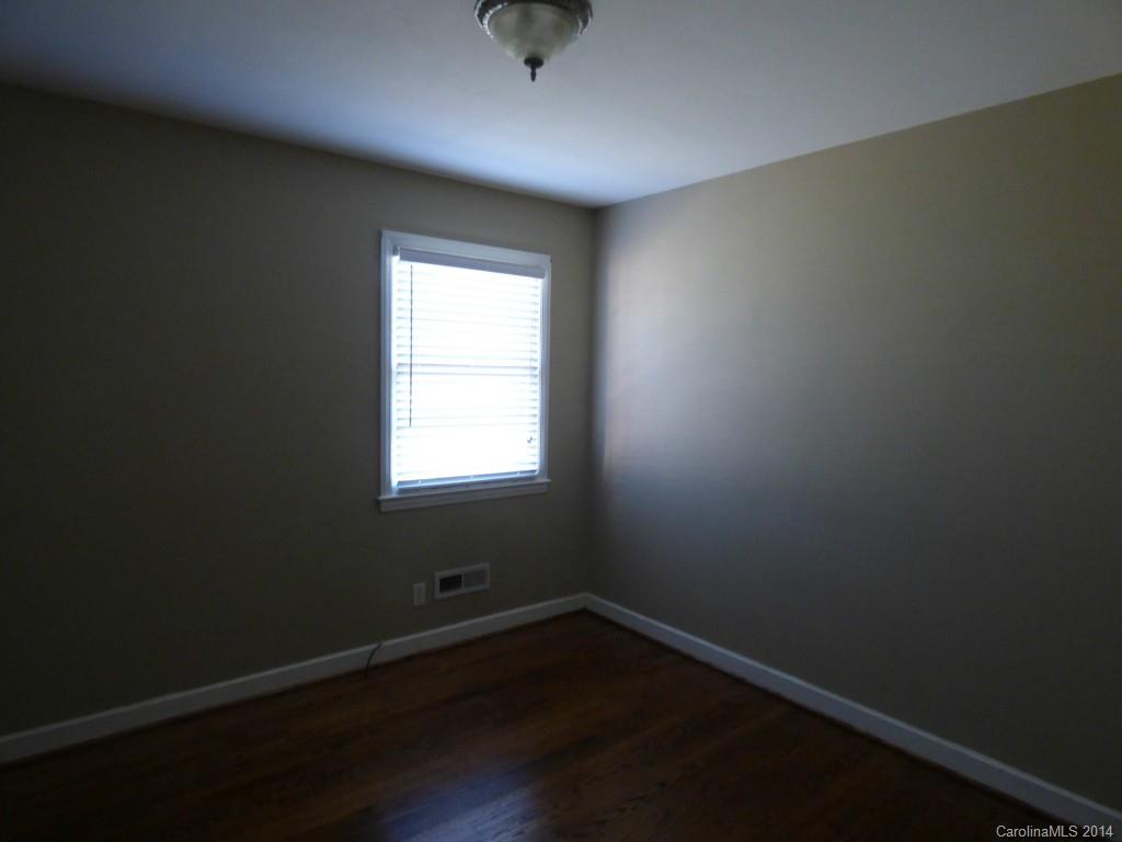 5321 Manning Road Charlotte, NC 28269 - Photo 14 of 19 Gallery Image 14