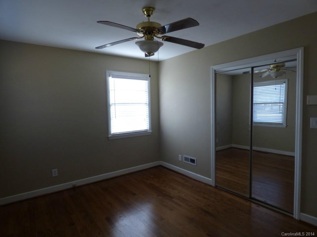 5321 Manning Road Charlotte, NC 28269 - Photo 16 of 19 Gallery Image 16