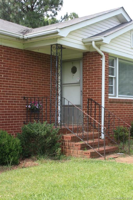 5321 Manning Road Charlotte, NC 28269 - Photo 3 of 19 Gallery Image 3