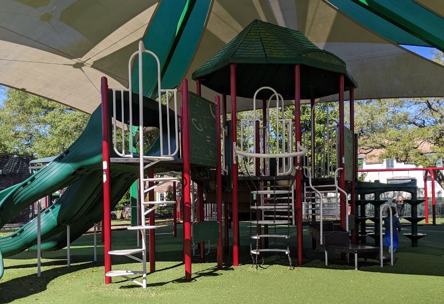 5920 Lake Street Houston, TX 77005 - Photo 18 of 25 a view of outdoor space and porch