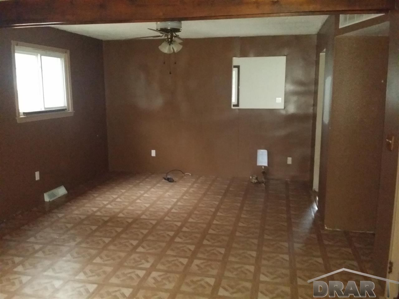 25954 Superior Road Taylor, MI 48180 - Photo 2 of 9