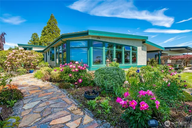 $1,939,000 | 5727 Nakat Way, Blaine, WA 98230