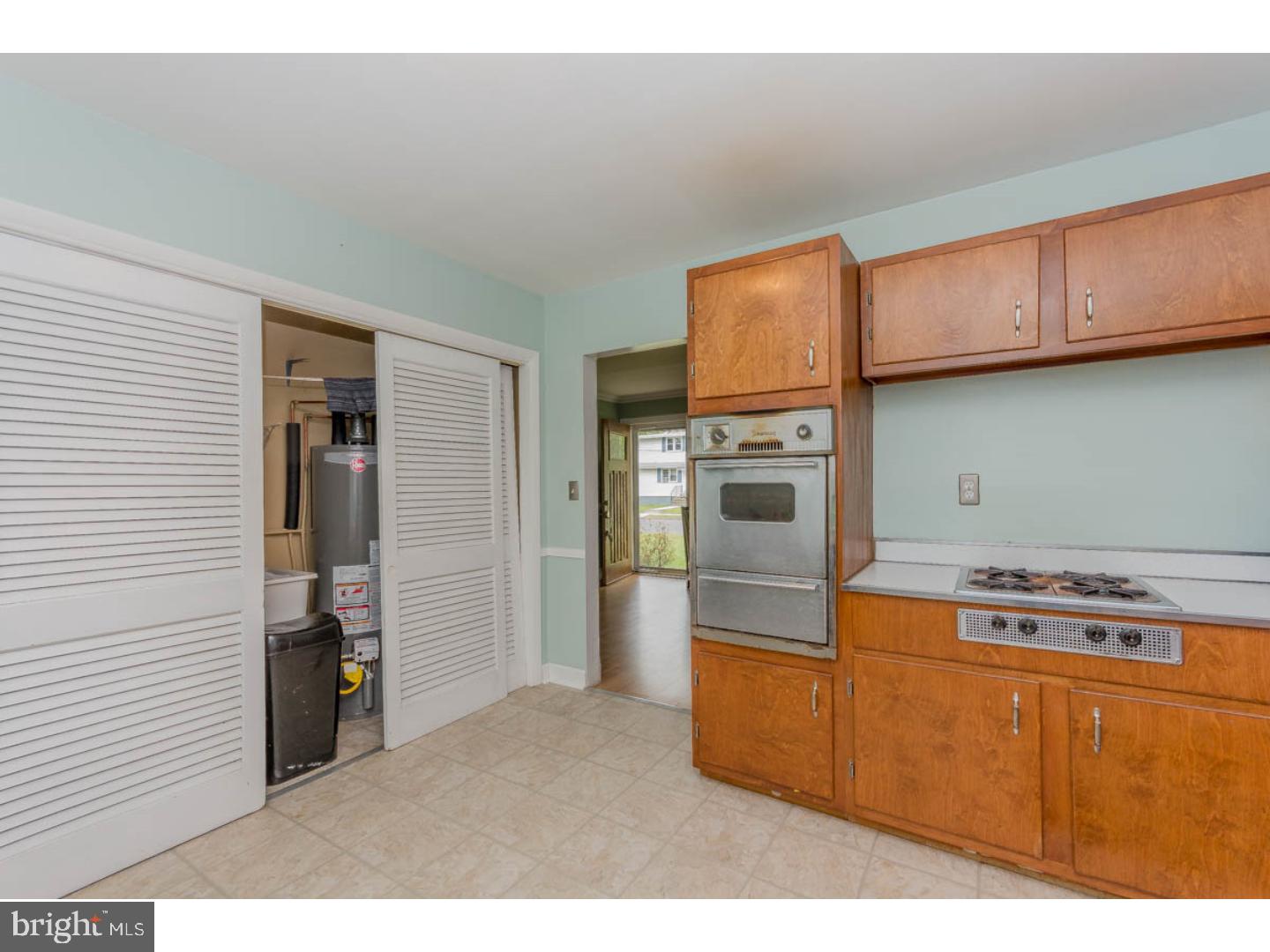 229 Deptford Road Glassboro, NJ 08028 - Photo 11 of 21 Gallery Image 11