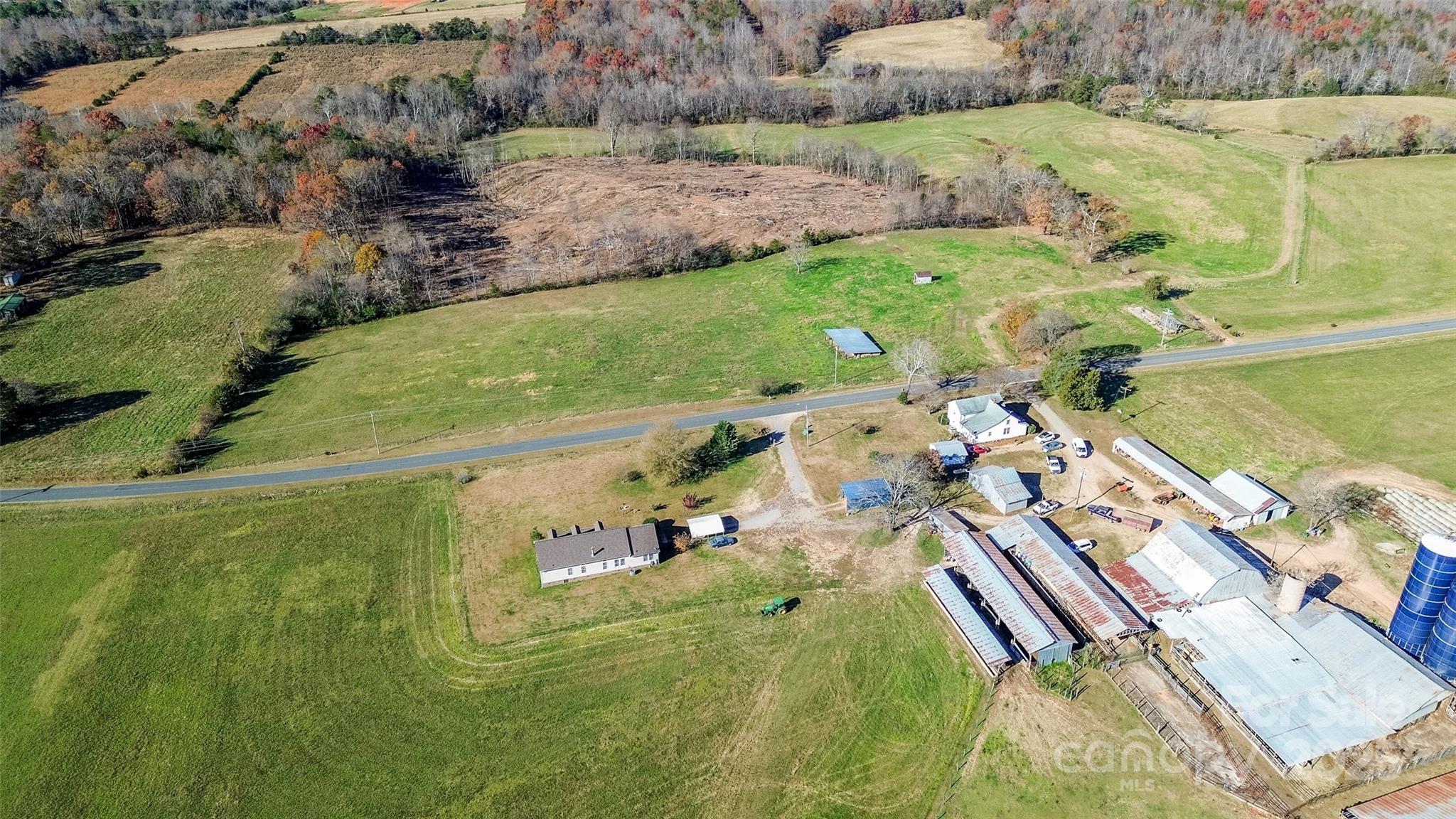 334 Myers Mill Road Statesville, NC 28625 - Photo 7 of 35 a view of swimming pool with a yard