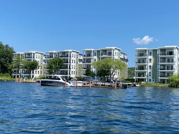 $1,245,000 | 1332 Union Avenue, Unit 4 (2ND FLOOR), Laconia, NH 03246