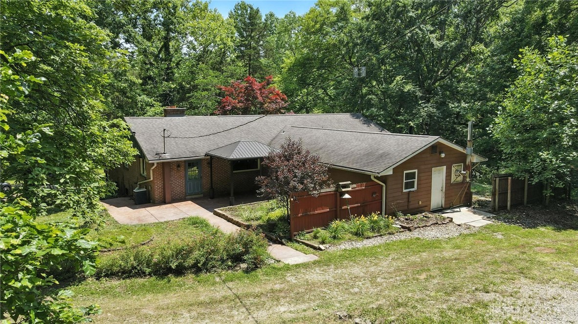 13100 Prichard Road Middletown, OH 45042 - Photo 2 of 44