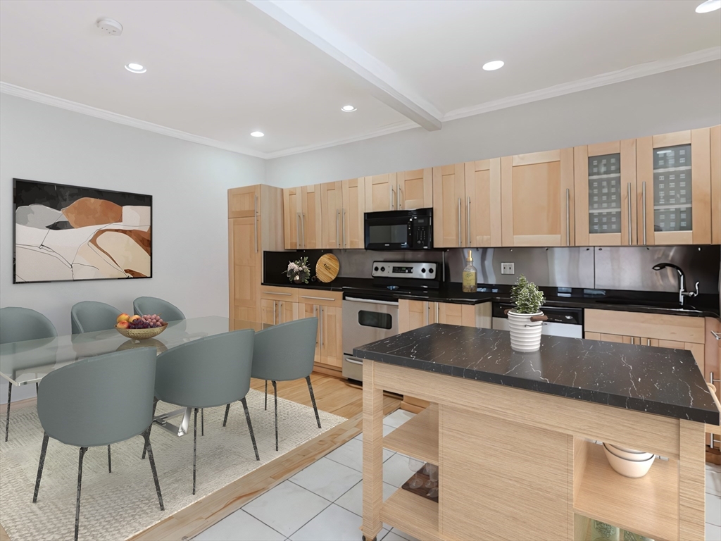 6 Cushing Street, Unit 1 Waltham, MA 02453 - Photo 13 of 37