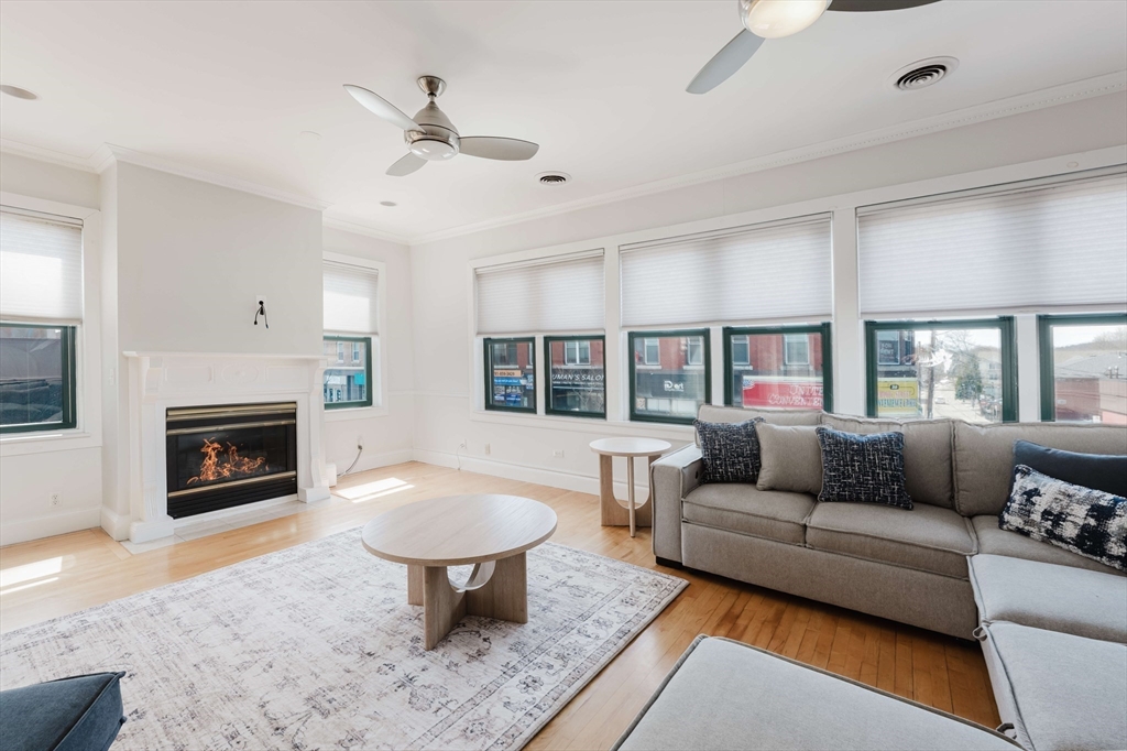 6 Cushing Street, Unit 1 Waltham, MA 02453 - Photo 2 of 37