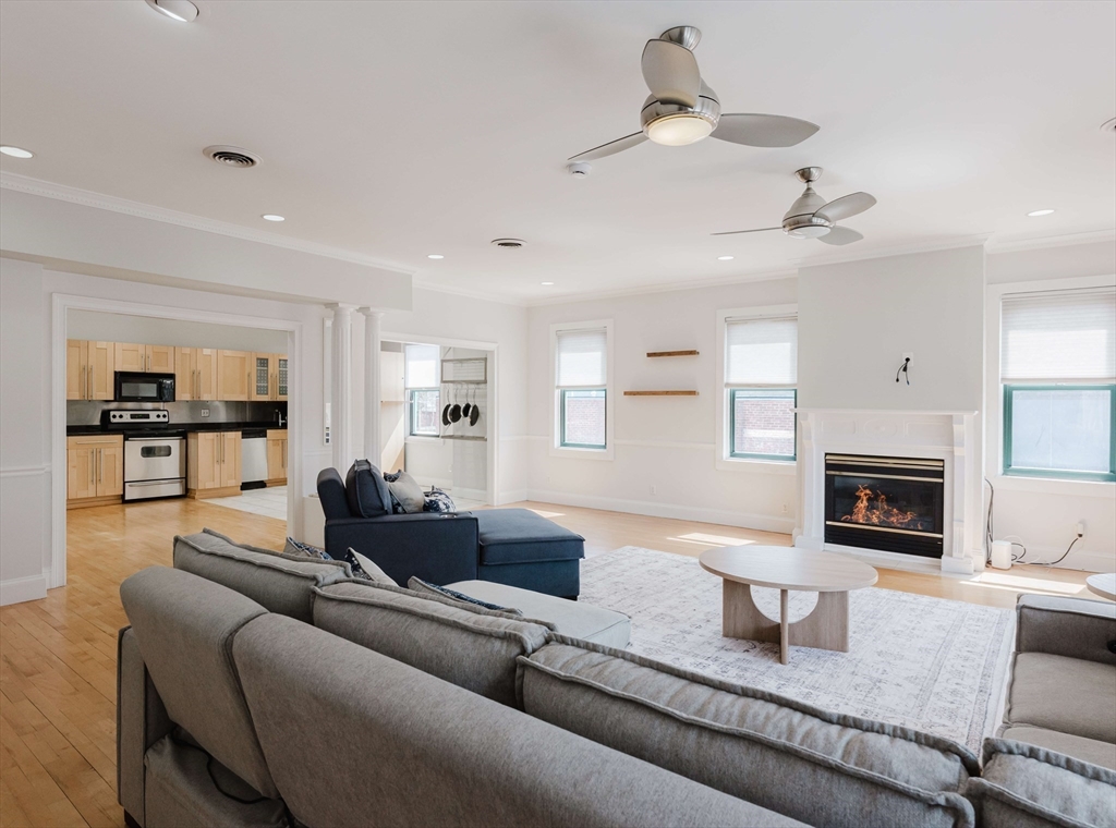 6 Cushing Street, Unit 1 Waltham, MA 02453 - Photo 8 of 37