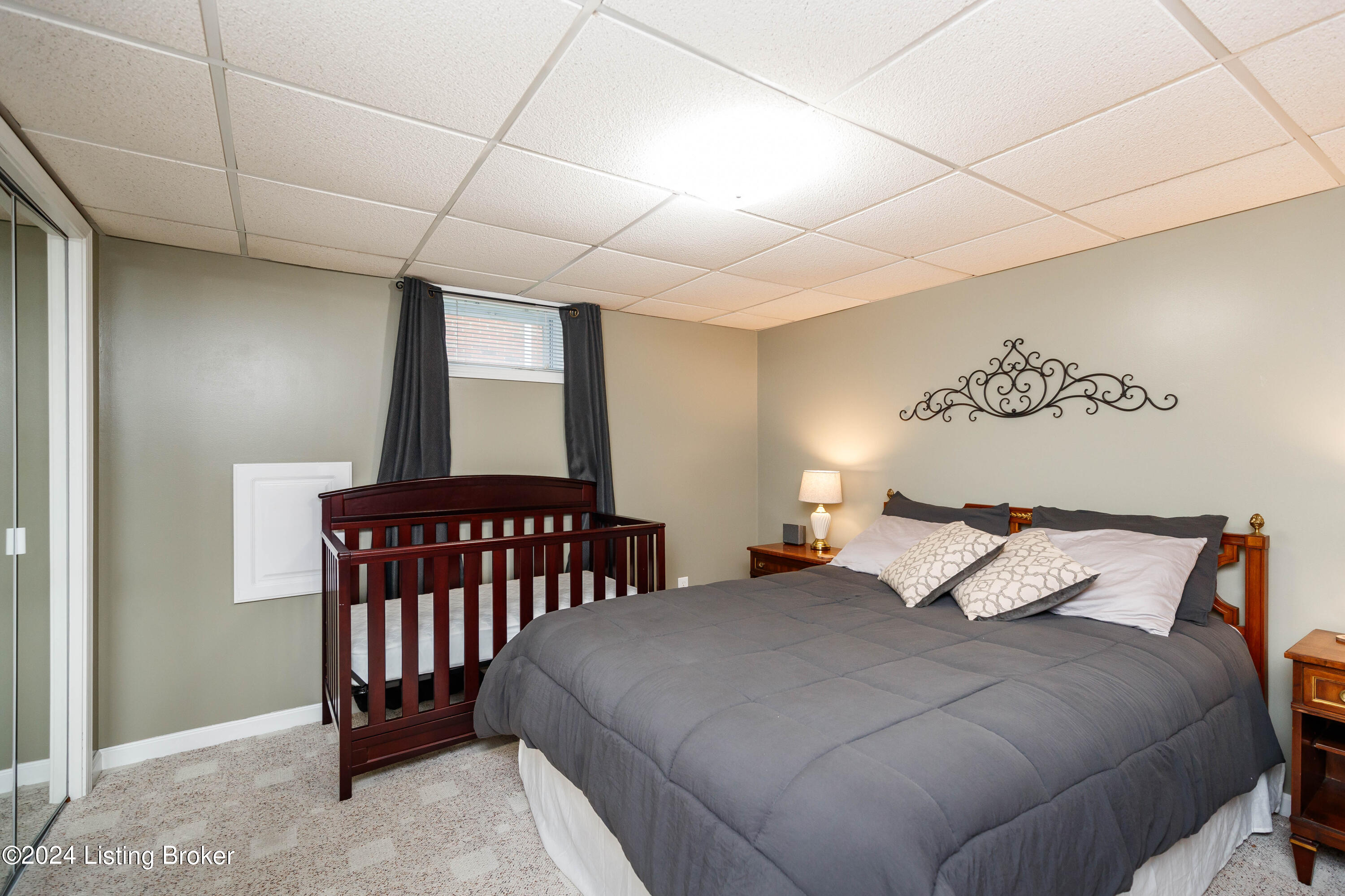 1049 Runell Road Louisville, KY 40214 - Photo 24 of 32 A09I5436