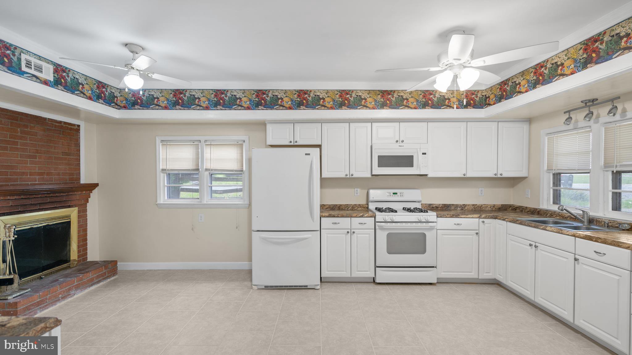 3571 Catlett Road Catlett, VA 20119 - Photo 4 of 43 Remodeled Kitchen
