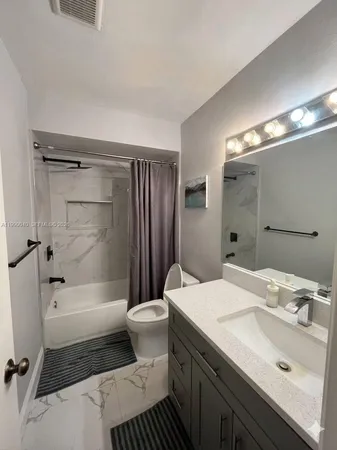 $3,500 | 3931 Southwest 84th Terrace, Davie, FL 33328