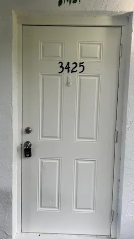 $2,200 | 3425 Grace Avenue, Palm Springs, FL 33461