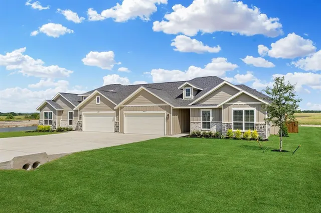 $707,000 | 4421-4423 Clovis Court, Midlothian, TX 76065