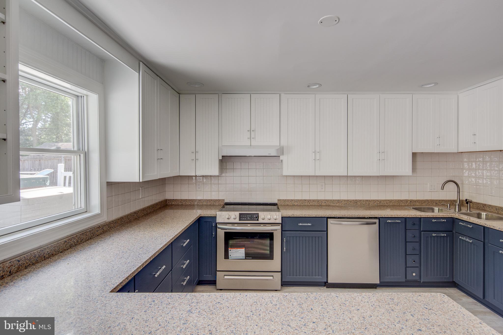 14 Longhurst Road Marlton, NJ 08053 - Photo 6 of 27 Gallery Image 6