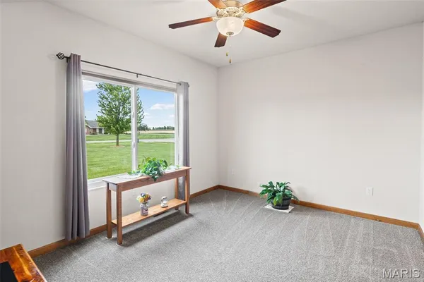 $455,000 | 1050 Buckeye Crossing, Highland, IL 62249