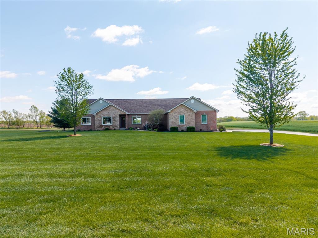 1050 Buckeye Crossing Highland, IL 62249 - Photo 51 of 57