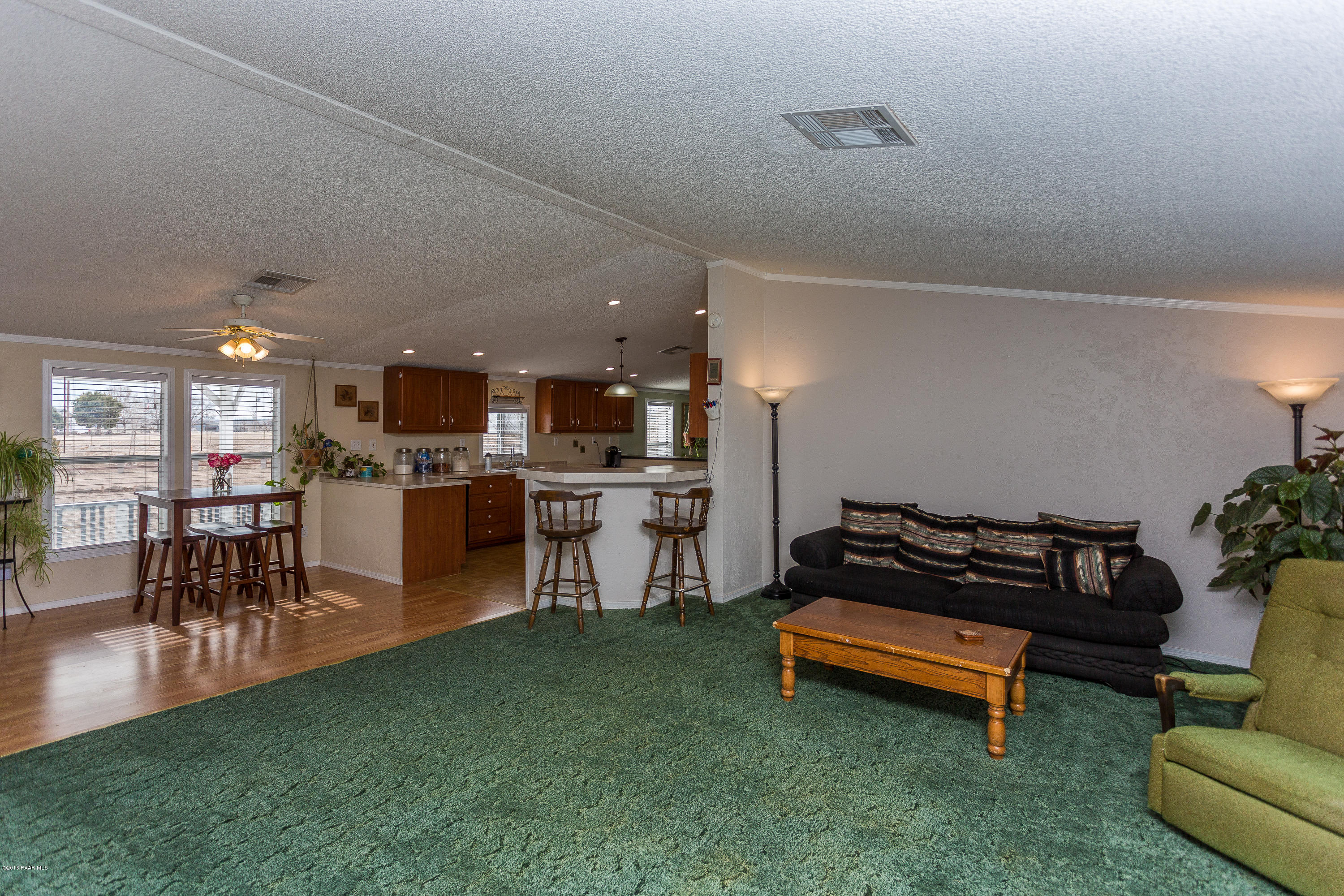 22450 North Docs Road Paulden, AZ 86334 - Photo 9 of 39 4 Living Room