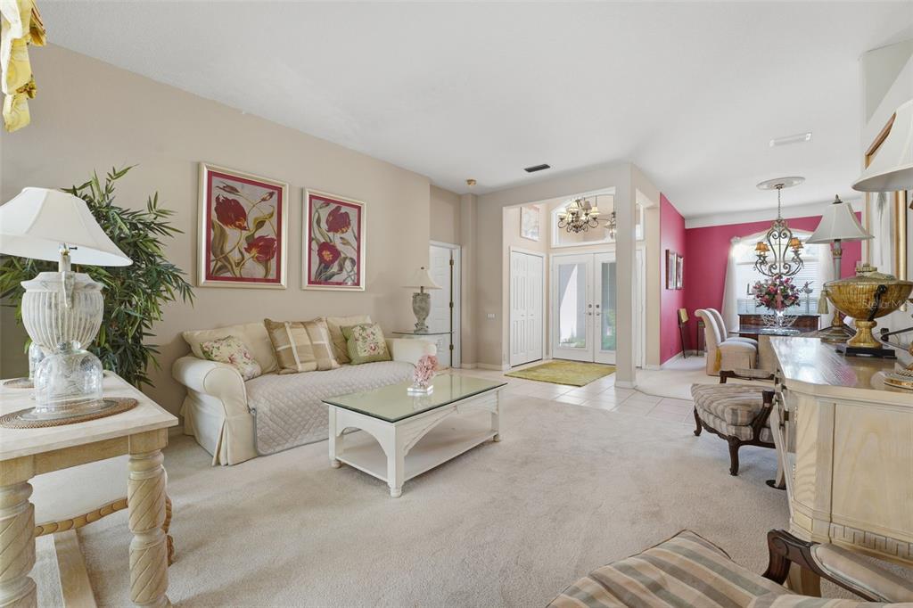 507 Cheval Drive Venice, FL 34292 - Photo 9 of 43 a living room with furniture