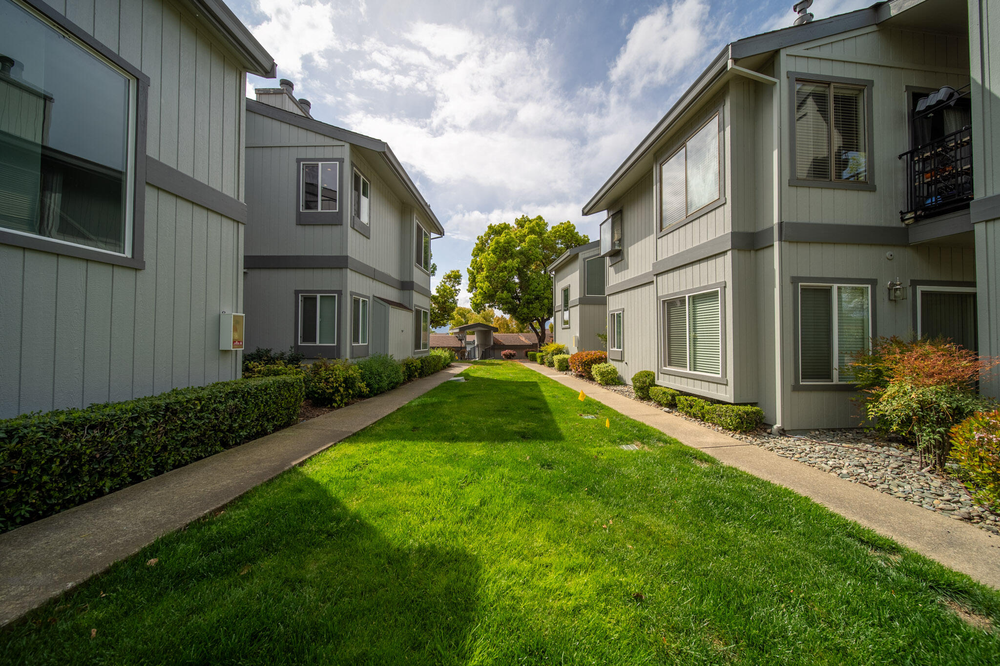 225 Ridgetop Drive, Unit 215 Redding, CA 96003 - Photo 18 of 23 kylerreshoot-6