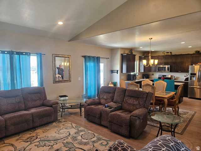 827 East Sunset View Road Grantsville, UT 84029 - Photo 3 of 17