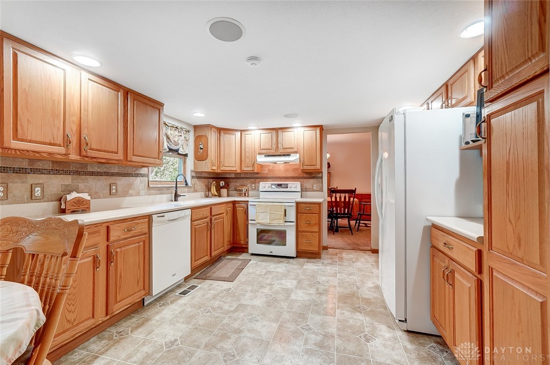 5836 Rockingham Drive Centerville, OH 45429 - Photo 16 of 41 Gallery Image 16