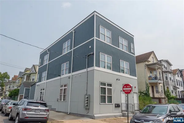 $825,000 | 59 Mercer Street, Paterson, NJ 07524