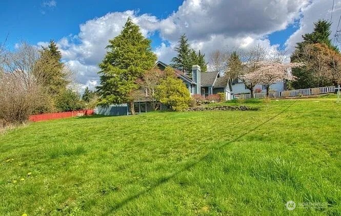 9502 South 200th Street Kent, WA 98031 - Photo 18 of 21 a garden view
