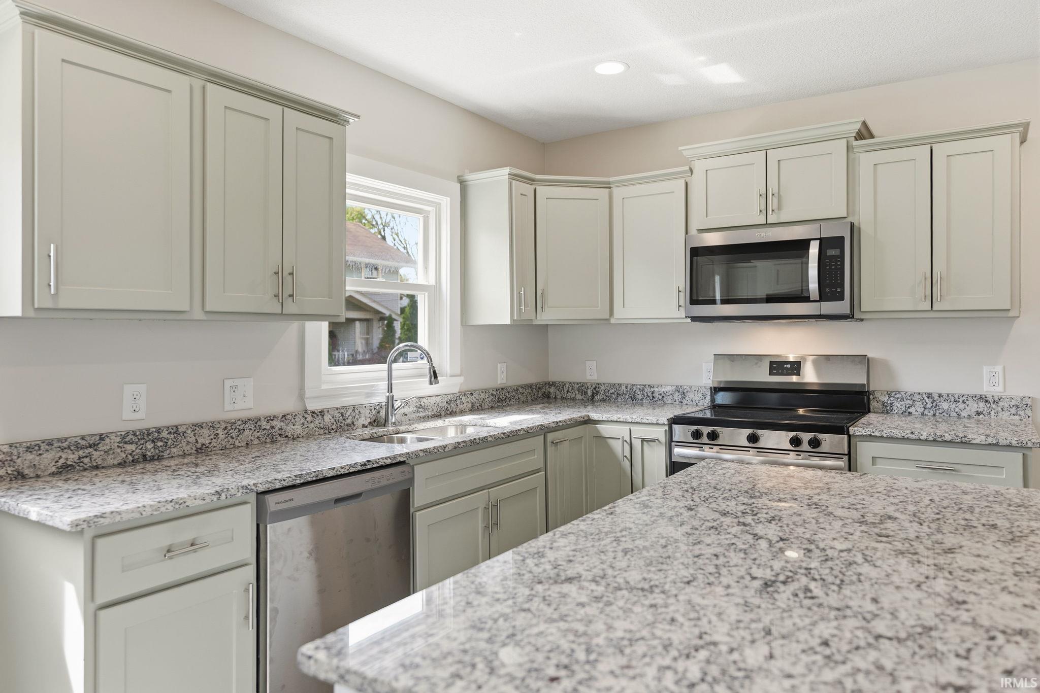 3632 South Harrison Street Fort Wayne, IN 46807 - Photo 15 of 36