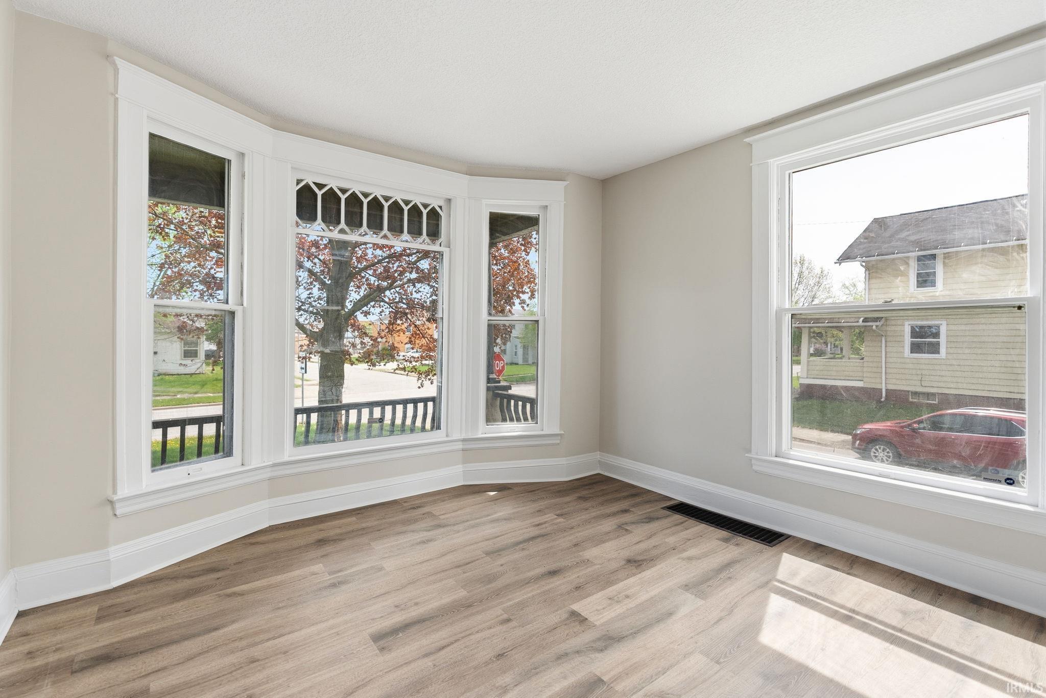 3632 South Harrison Street Fort Wayne, IN 46807 - Photo 9 of 36