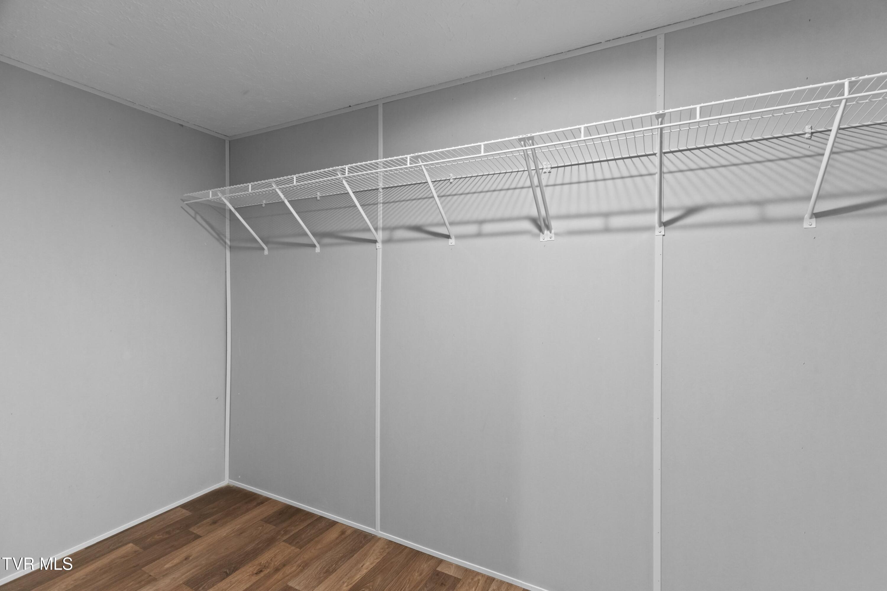 569 Bancroft Chapel Road Kingsport, TN 37660 - Photo 12 of 36 017-569BancroftChapelRoad-Kingsport-TN-3