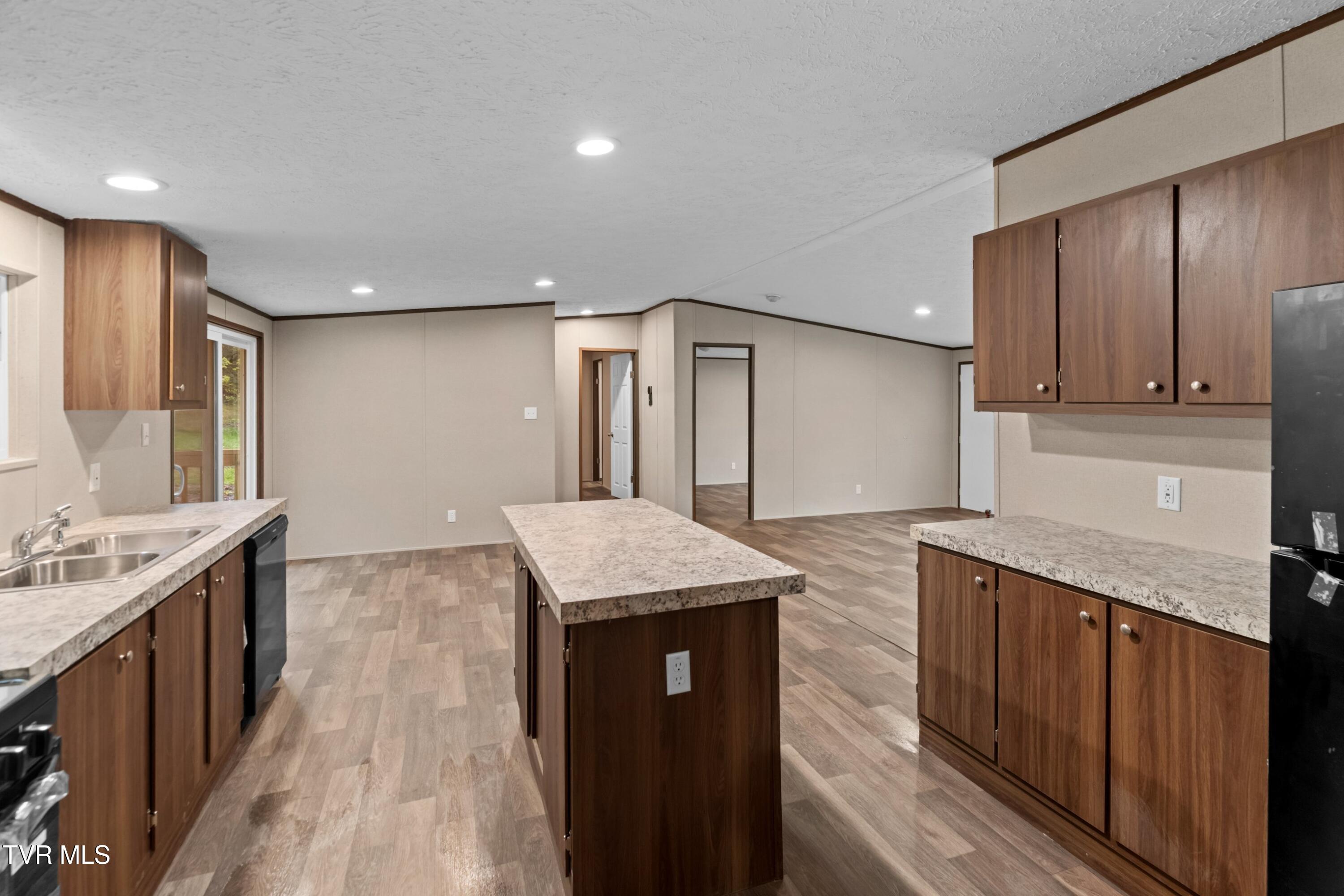 569 Bancroft Chapel Road Kingsport, TN 37660 - Photo 21 of 36 030-569BancroftChapelRoad-Kingsport-TN-3