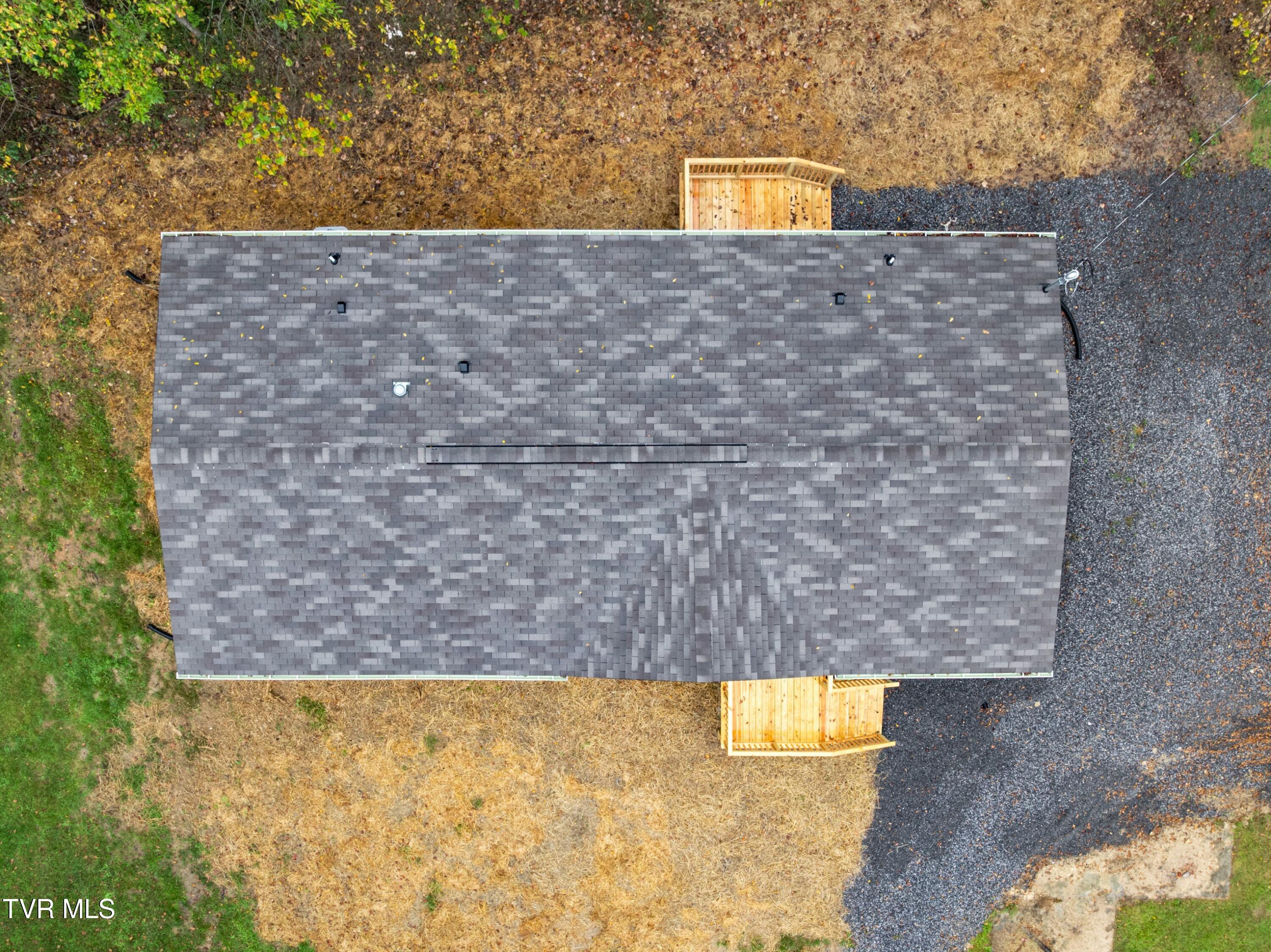 569 Bancroft Chapel Road Kingsport, TN 37660 - Photo 27 of 36 037-569BancroftChapelRoad-Kingsport-TN-3