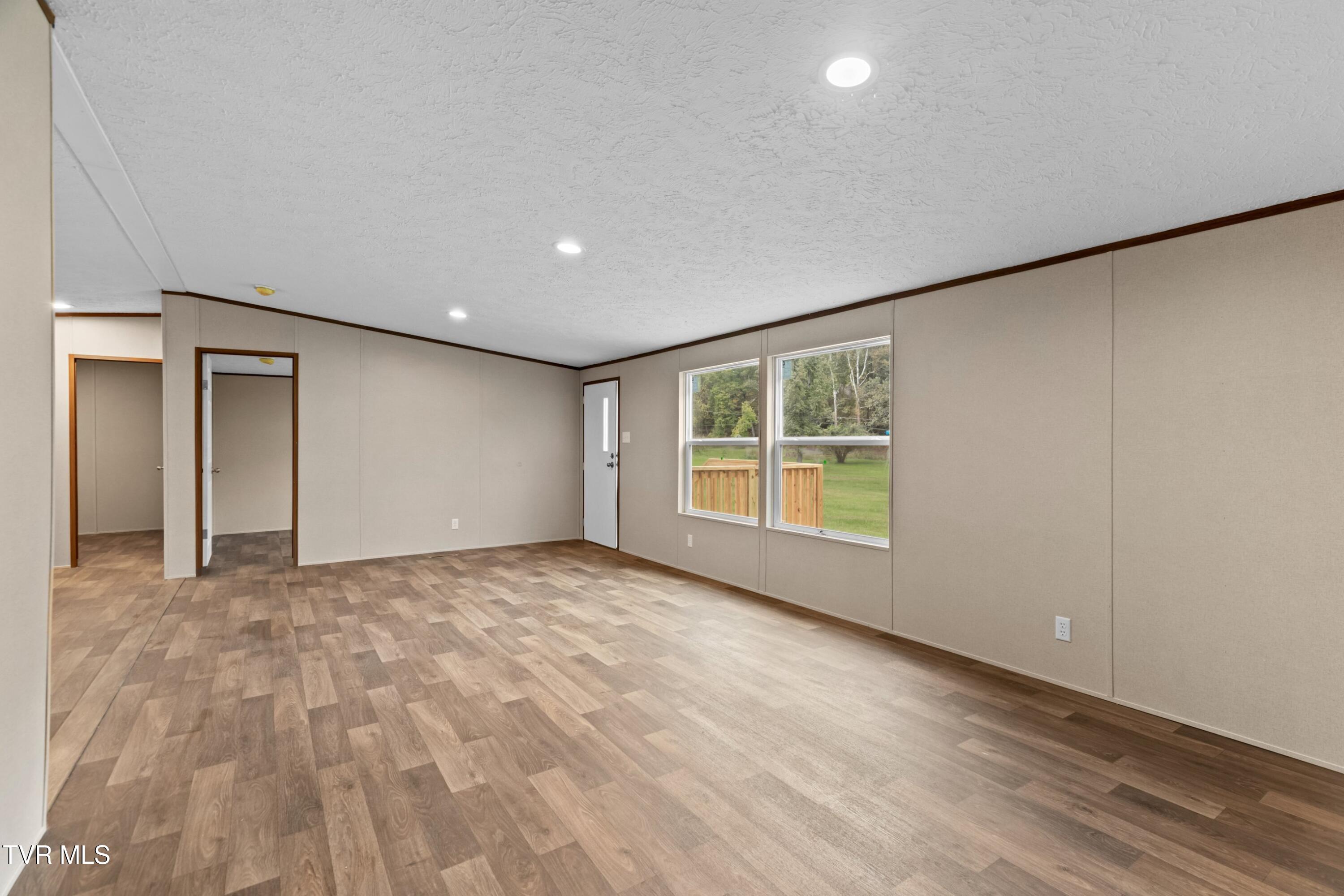 569 Bancroft Chapel Road Kingsport, TN 37660 - Photo 7 of 36 010-569BancroftChapelRoad-Kingsport-TN-3