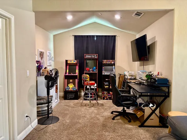 $478,000 | 2220 North Shady Street, Visalia, CA 93291