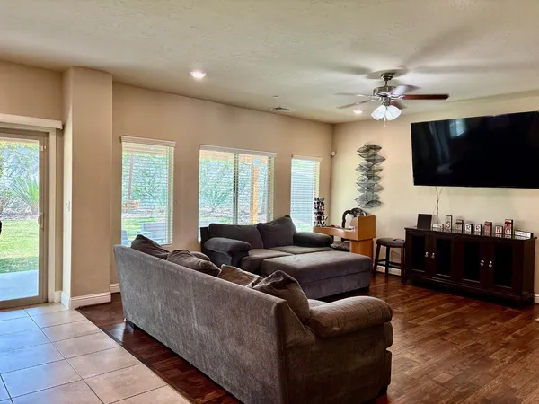 $478,000 | 2220 North Shady Street, Visalia, CA 93291