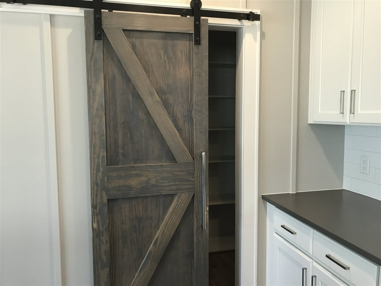 515 Grove Avenue Raleigh, NC 27606 - Photo 11 of 24 Photo 11