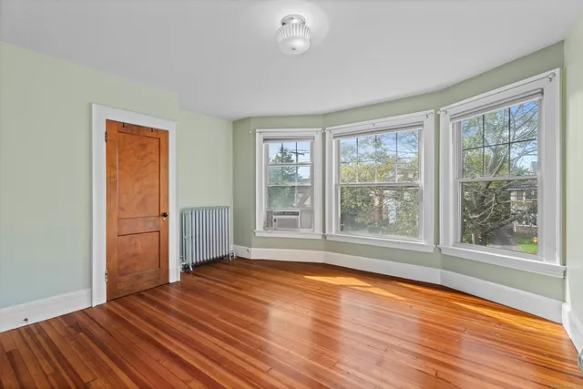 $2,700 | 809 Edgewood Avenue, New Haven, CT 06515