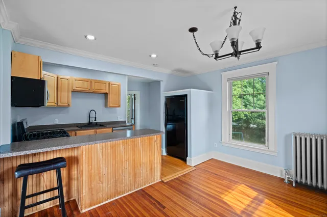 $2,700 | 809 Edgewood Avenue, New Haven, CT 06515