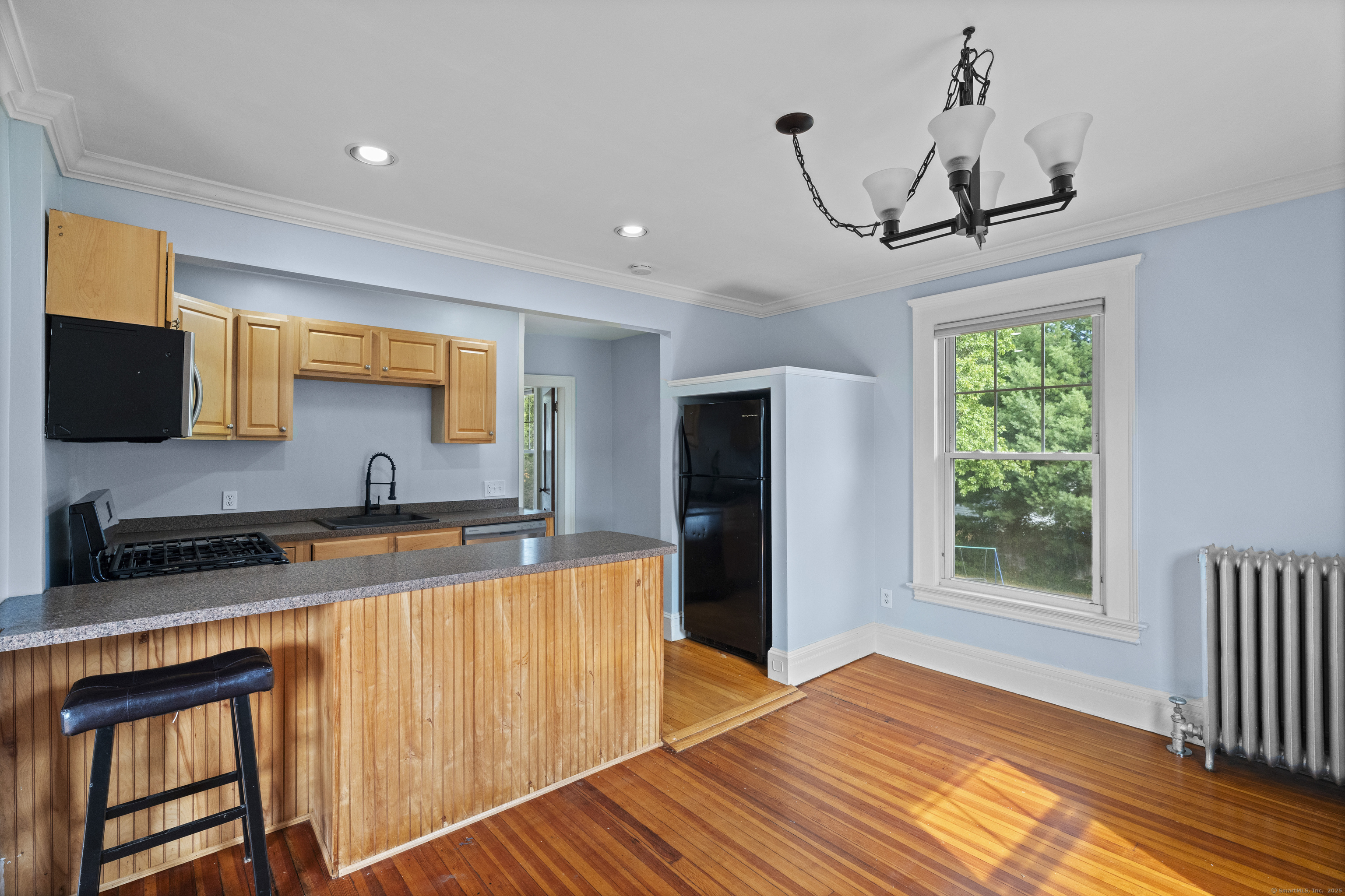 809 Edgewood Avenue New Haven, CT 06515 - Photo 18 of 39